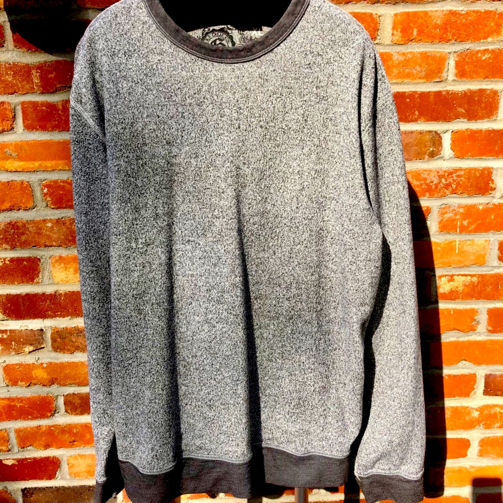 Men’s XL Heathered Grey Sweater XL